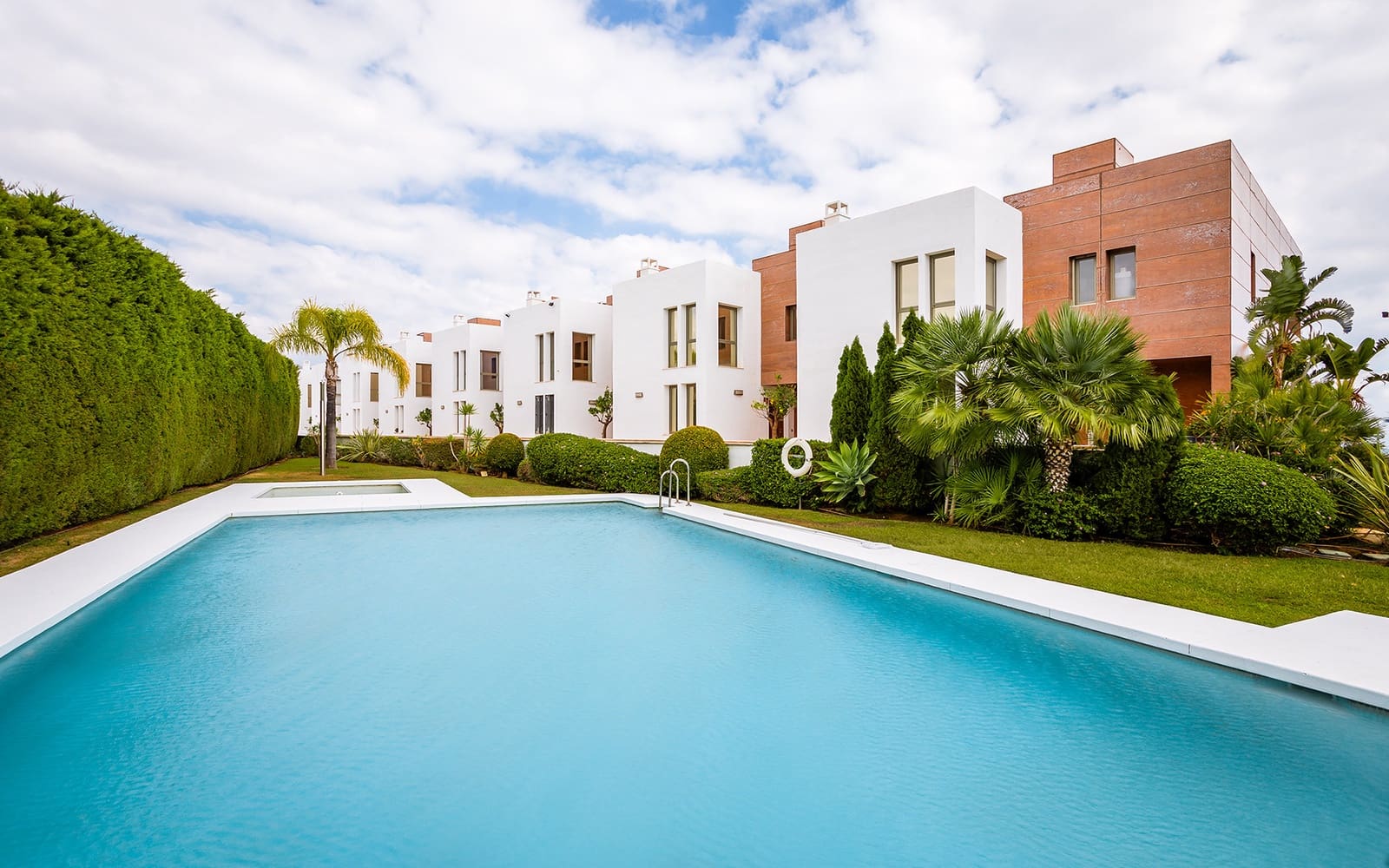 3 soveværelse Byhus til salg i Benahavis med swimmingpool garage - € 975.000 (Ref: 9806366)