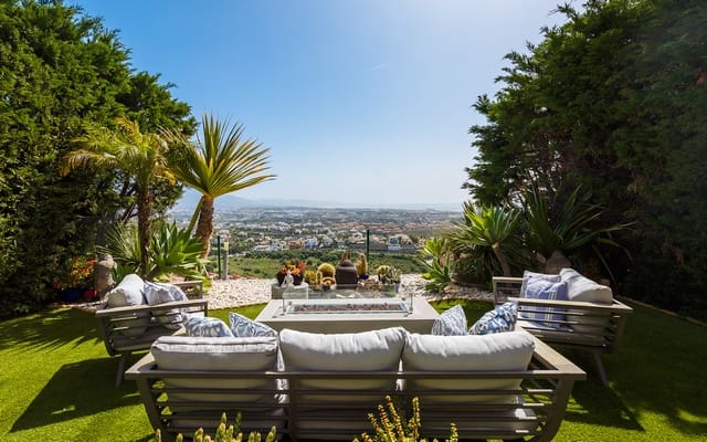 3 soveværelse Byhus til salg i Benahavís med swimmingpool garage - € 975.000 (Ref: 9806366)