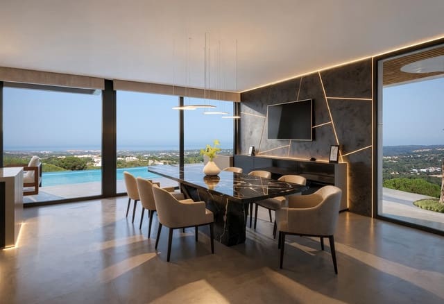 Chalet de 4 habitaciones en Sotogrande, San Roque en venta con piscina garaje - 5.250.000 € (Ref: 9808018)