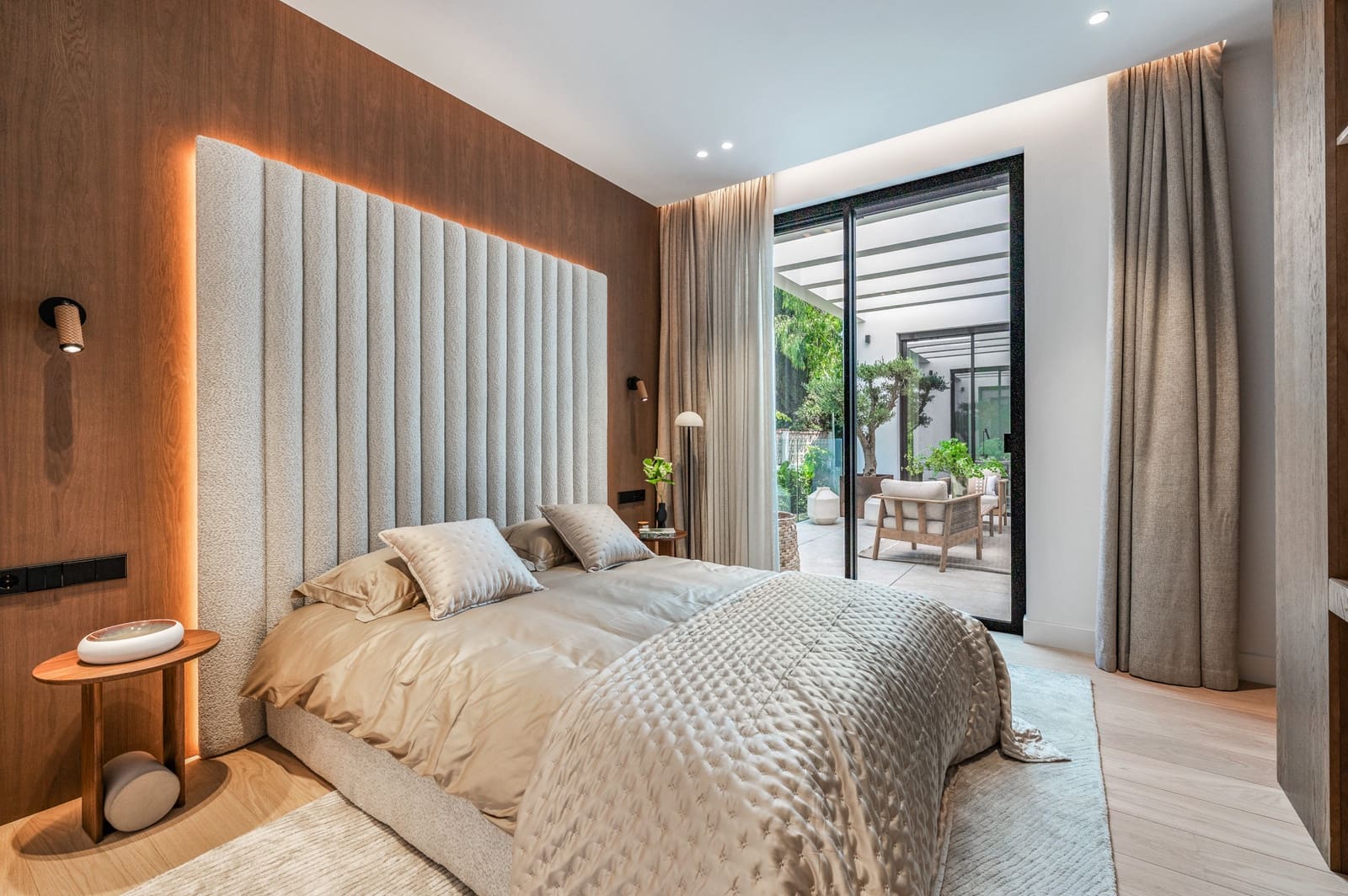 Chalet de 6 habitaciones en Marbella en venta con piscina garaje - 4.995.000 € (Ref: 9828985)