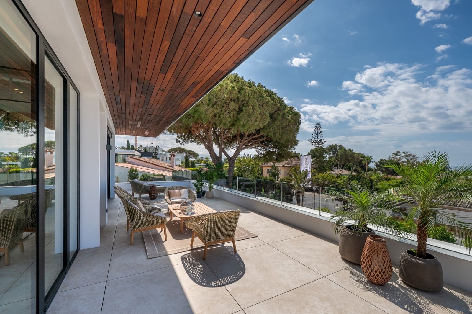 Chalet de 6 habitaciones en Marbella en venta con piscina garaje - 4.995.000 € (Ref: 9828985)