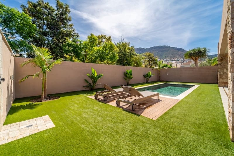 3 bedroom Villa for sale in Alhaurin de la Torre with pool garage - € 1,950,000 (Ref: 9828986)