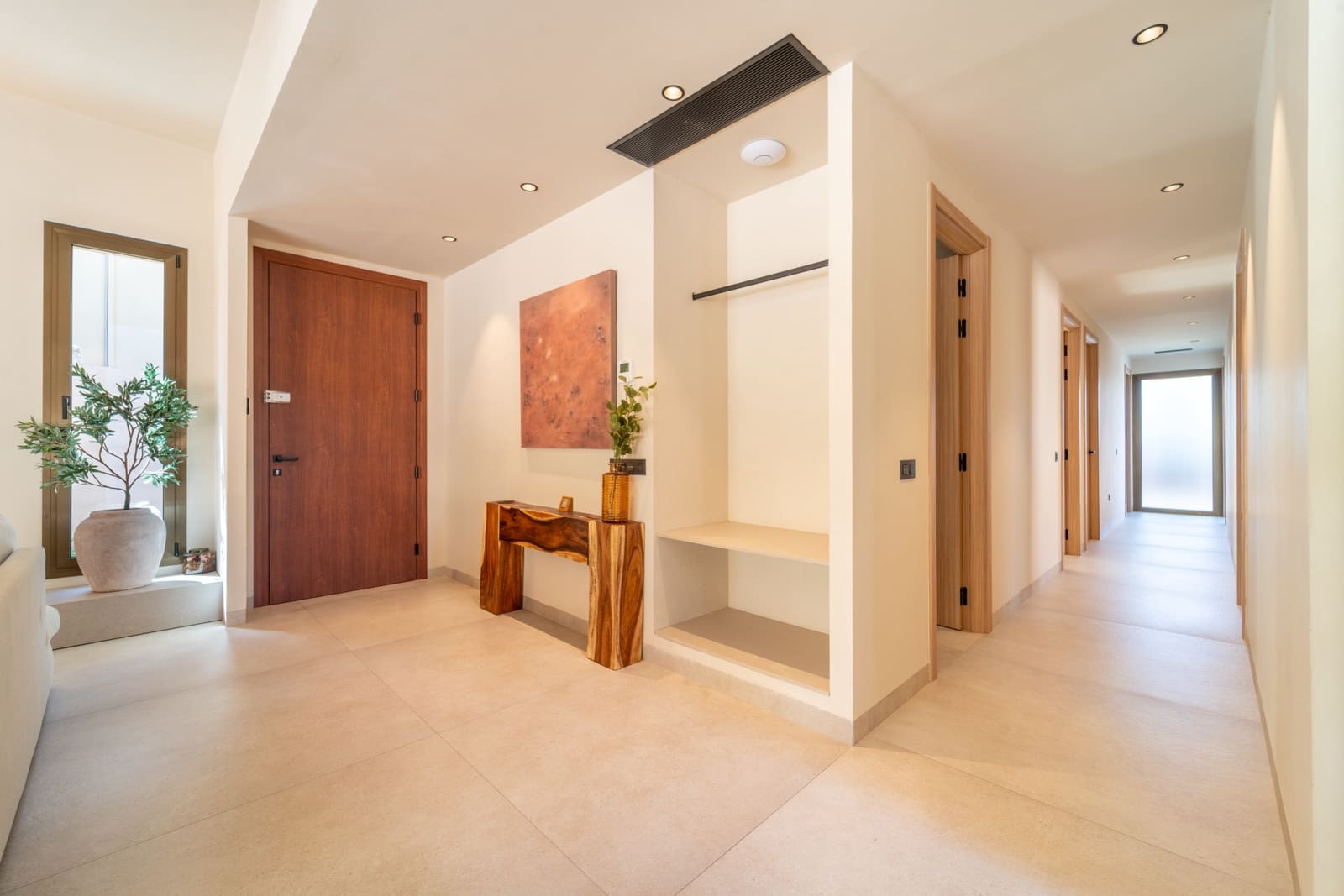 3 bedroom Villa for sale in Alhaurin de la Torre with pool garage - € 1,950,000 (Ref: 9828986)