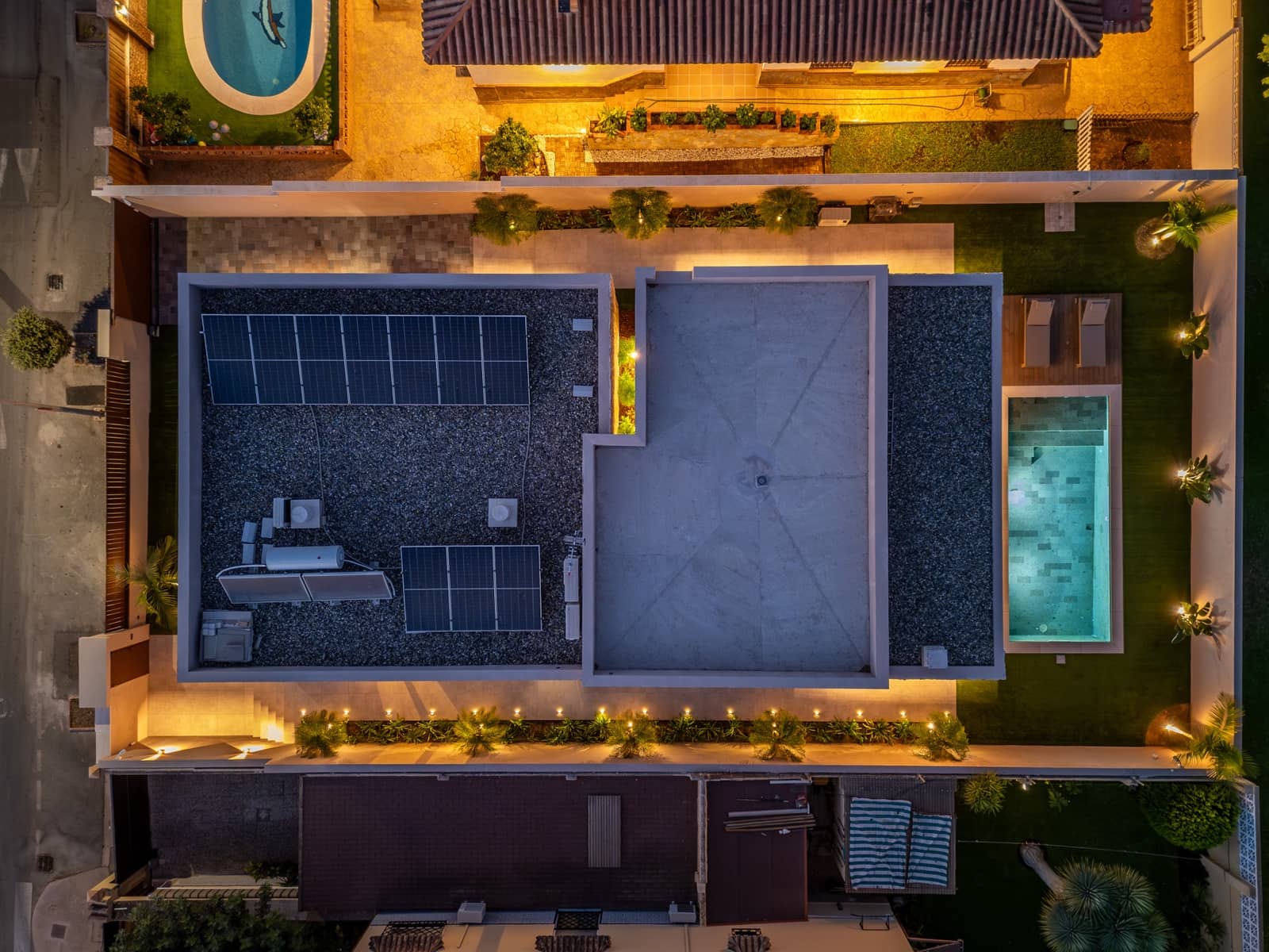 3 bedroom Villa for sale in Alhaurin de la Torre with pool garage - € 1,950,000 (Ref: 9828986)