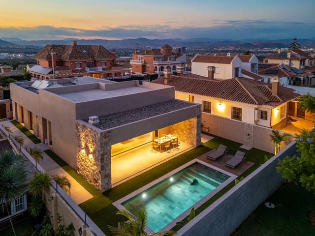 3 soverom Villa til salgs i Alhaurín de la Torre med svømmebasseng garasje - € 1 950 000 (Ref: 9828986)