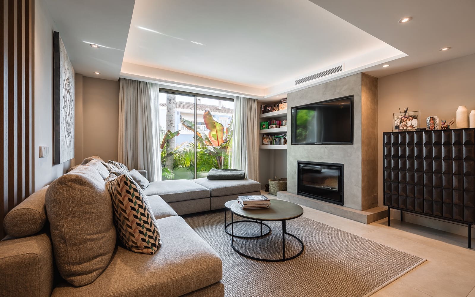 3 bedroom Townhouse for sale in San Pedro de Alcantara with pool garage - € 1,480,000 (Ref: 9843300)