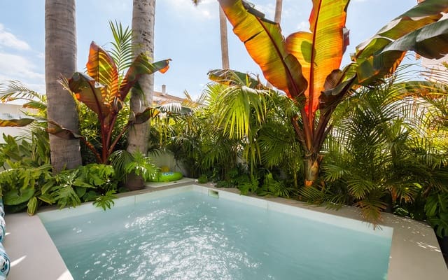 3 bedroom Townhouse for sale in San Pedro de Alcantara, Marbella with pool garage - € 1,480,000 (Ref: 9843300)