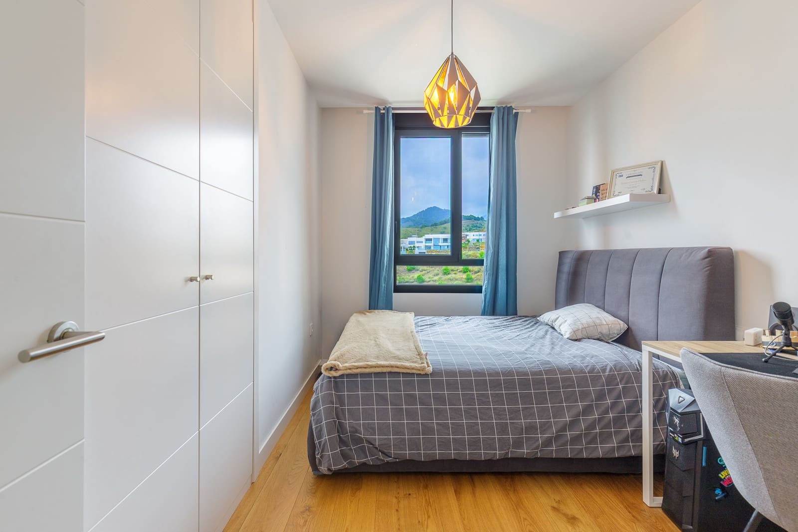 4 soverom Penthouse til salgs i Malaga by med svømmebasseng garasje - € 1 095 000 (Ref: 9851300)