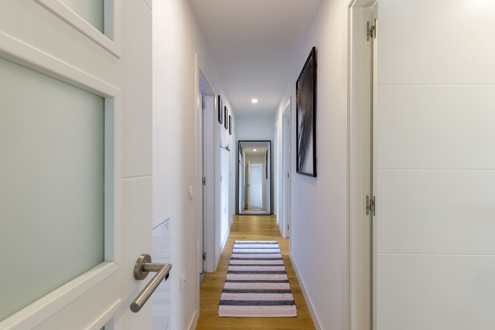 4 soverom Penthouse til salgs i Malaga by med svømmebasseng garasje - € 1 095 000 (Ref: 9851300)
