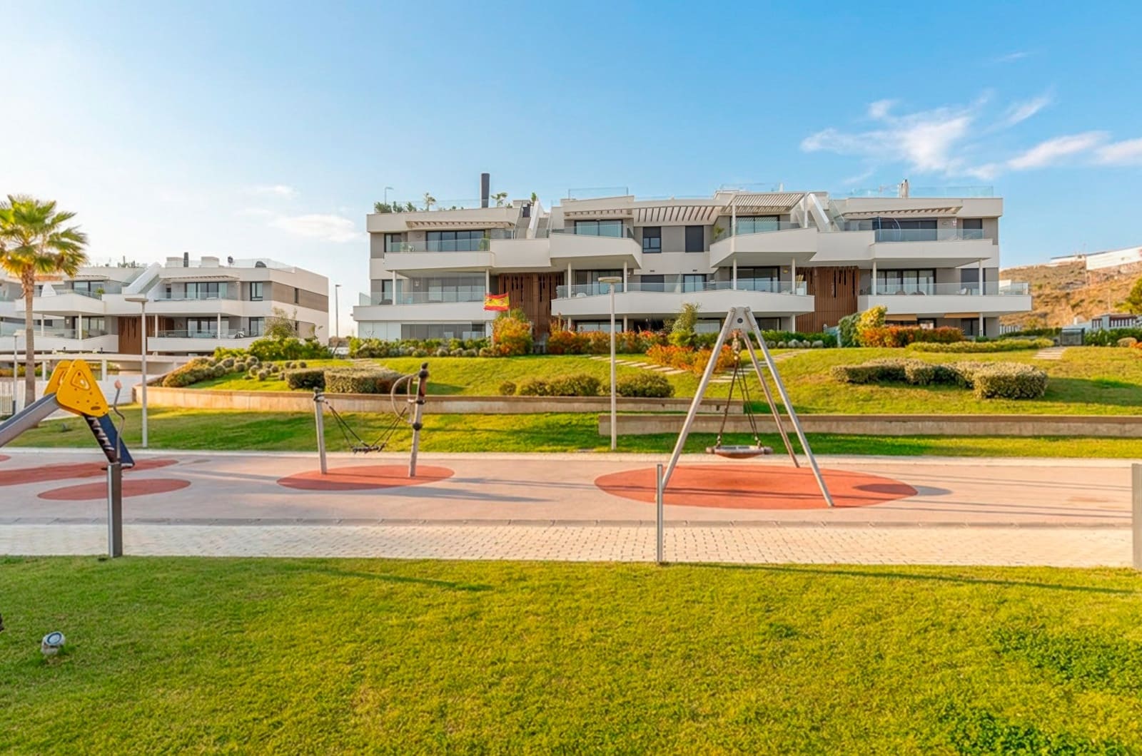 4 soverom Penthouse til salgs i Malaga by med svømmebasseng garasje - € 1 095 000 (Ref: 9851300)