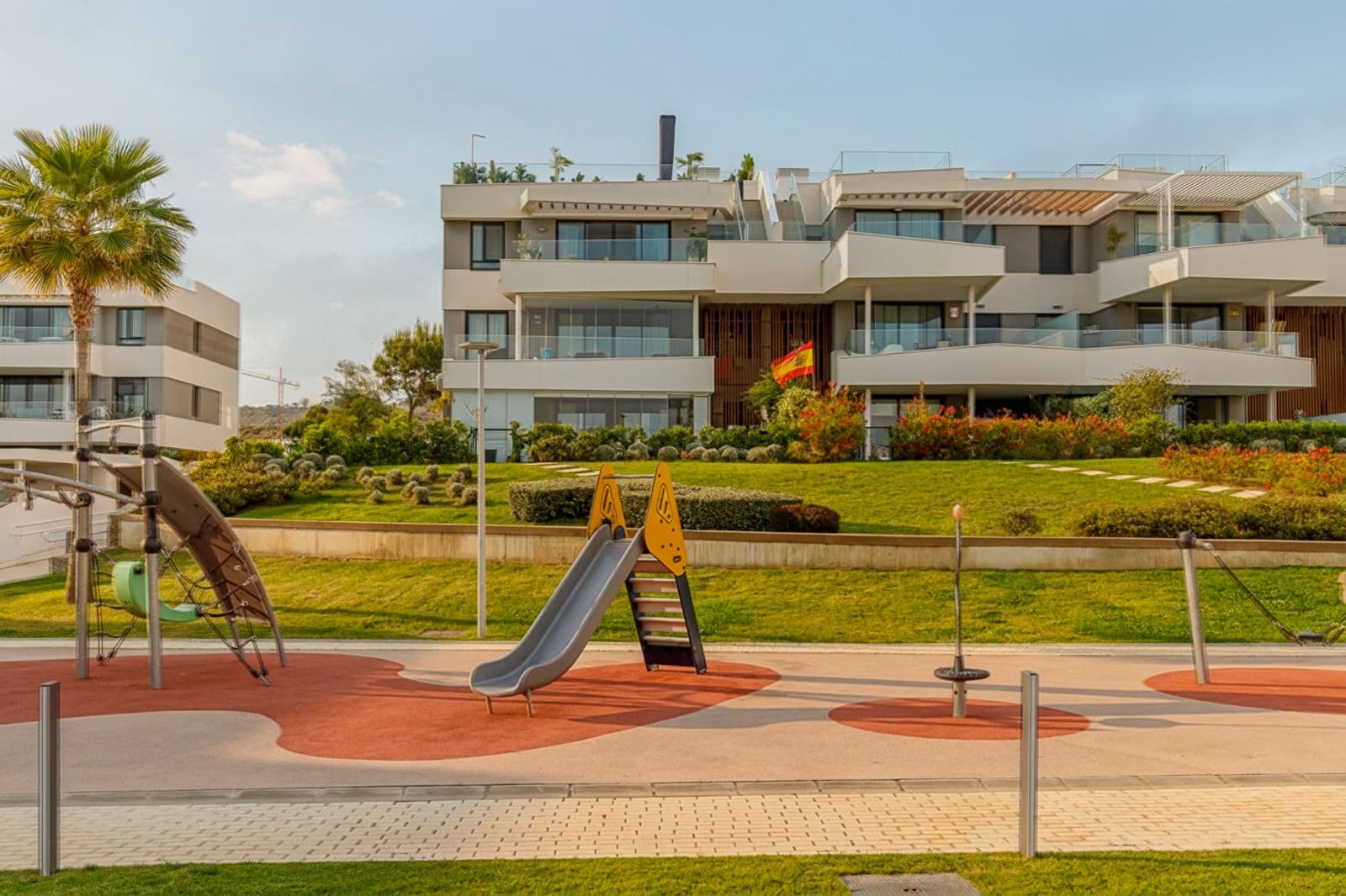 4 soverom Penthouse til salgs i Malaga by med svømmebasseng garasje - € 1 095 000 (Ref: 9851300)