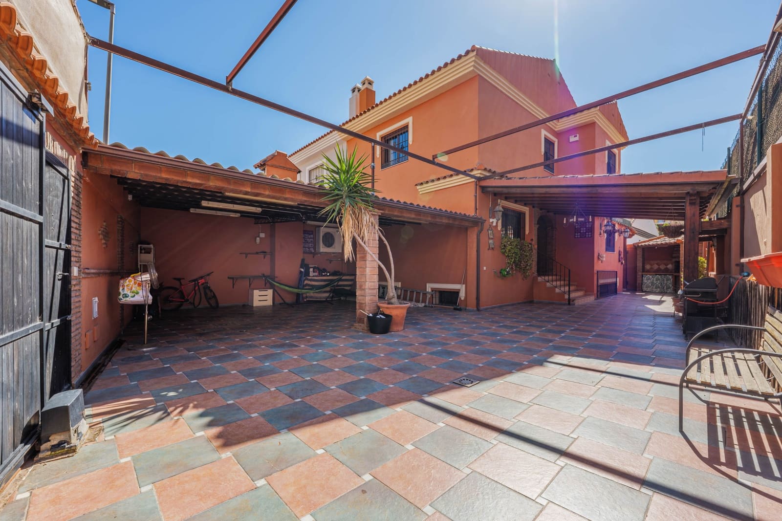 6 Zimmer Doppelhaus zu verkaufen in Puerto de la Torre mit Garage - 549.000 € (Ref: 9855317)