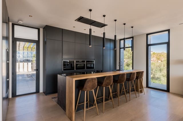 6 soveværelse Villa til salg i Marbella med swimmingpool garage - € 6.850.000 (Ref: 9855319)