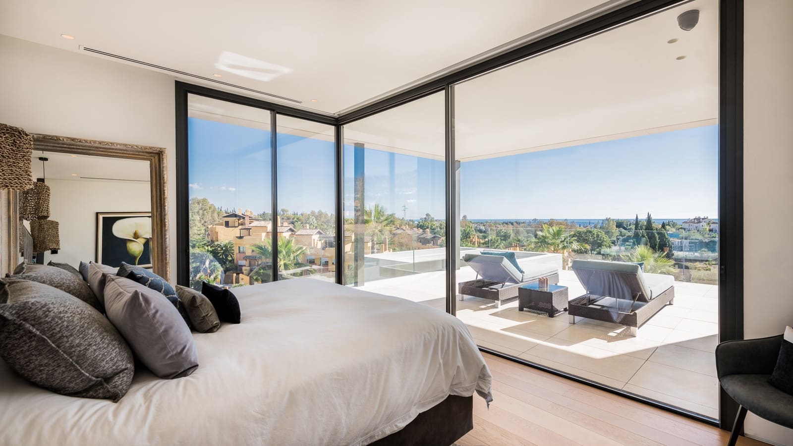 6 sypialnia Willa na sprzedaż w Marbella z basenem garażem - 6 850 000 € (Ref: 9855319)