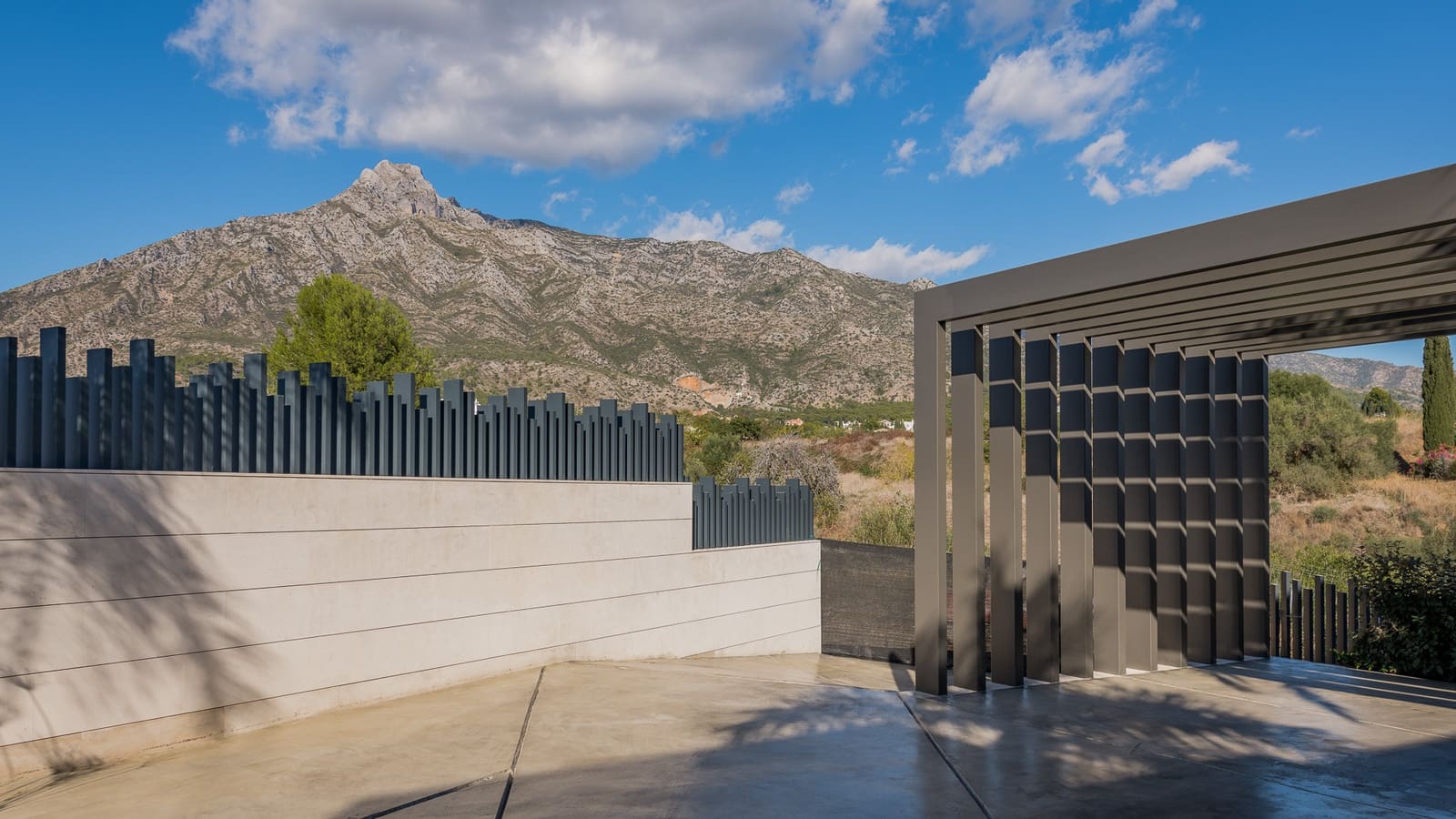6 sypialnia Willa na sprzedaż w Marbella z basenem garażem - 6 850 000 € (Ref: 9855319)