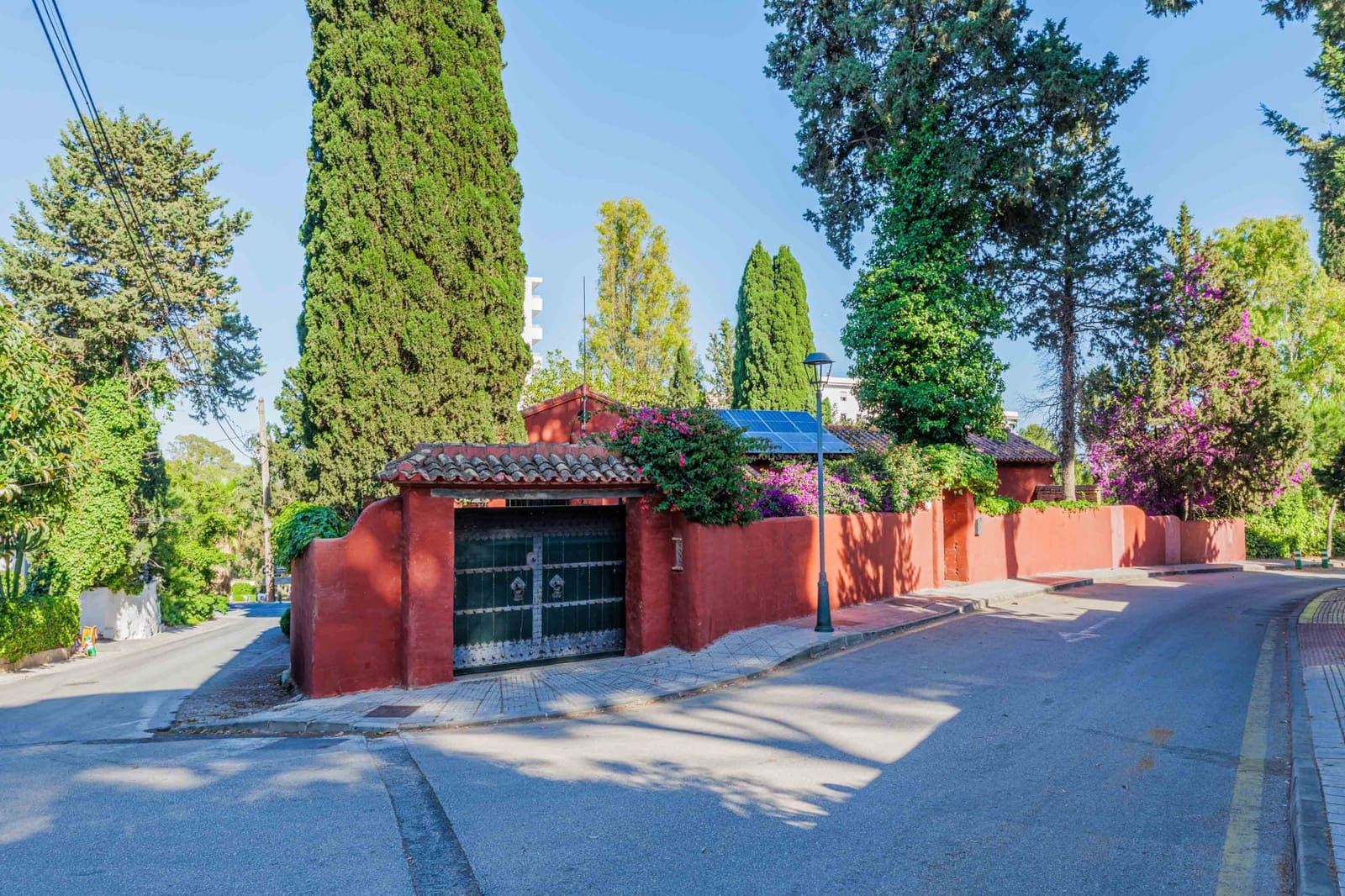 6 soverom Villa til salgs i Torremolinos med svømmebasseng garasje - € 990 000 (Ref: 9859846)