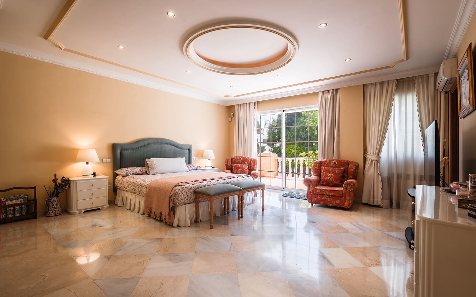 5 soveværelse Villa til salg i Marbella med swimmingpool garage - € 3.850.000 (Ref: 9859847)