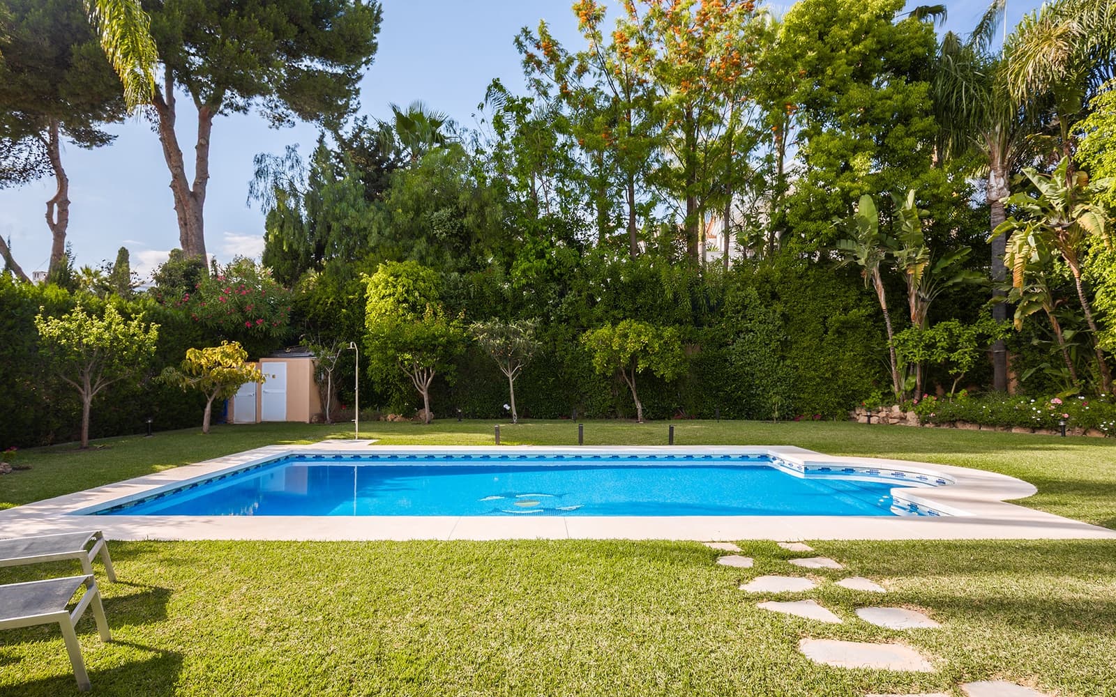 5 soveværelse Villa til salg i Marbella med swimmingpool garage - € 3.850.000 (Ref: 9859847)