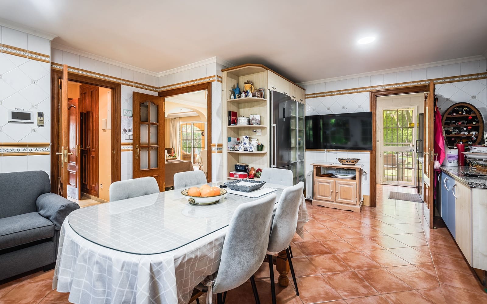 5 soveværelse Villa til salg i Marbella med swimmingpool garage - € 3.850.000 (Ref: 9859847)