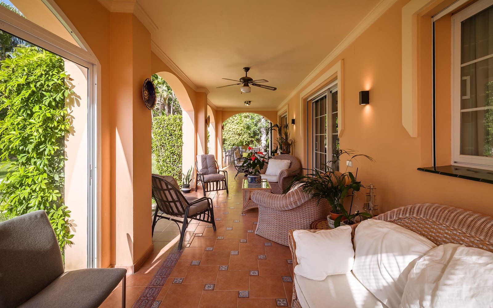 5 soveværelse Villa til salg i Marbella med swimmingpool garage - € 3.850.000 (Ref: 9859847)
