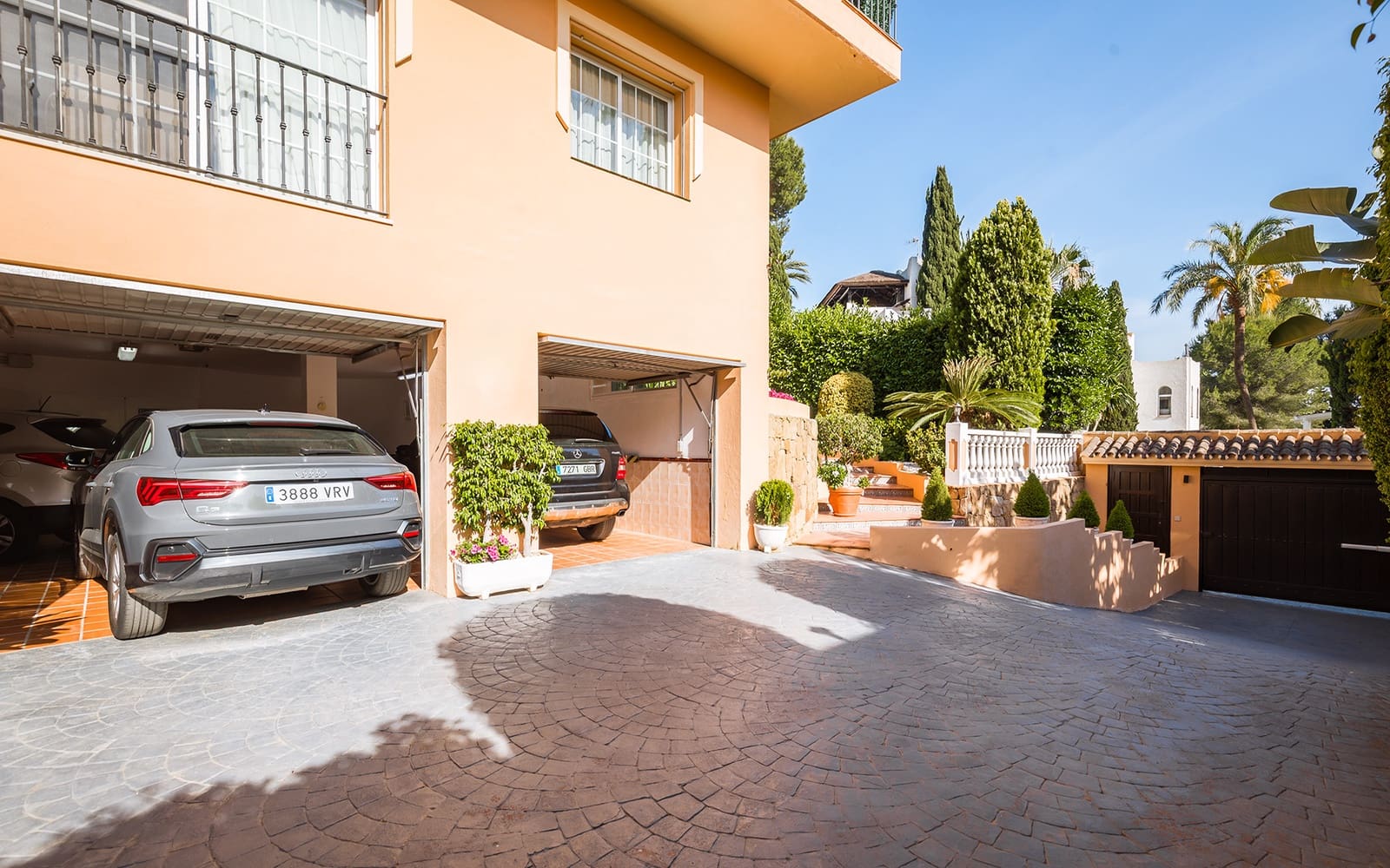 5 soveværelse Villa til salg i Marbella med swimmingpool garage - € 3.850.000 (Ref: 9859847)