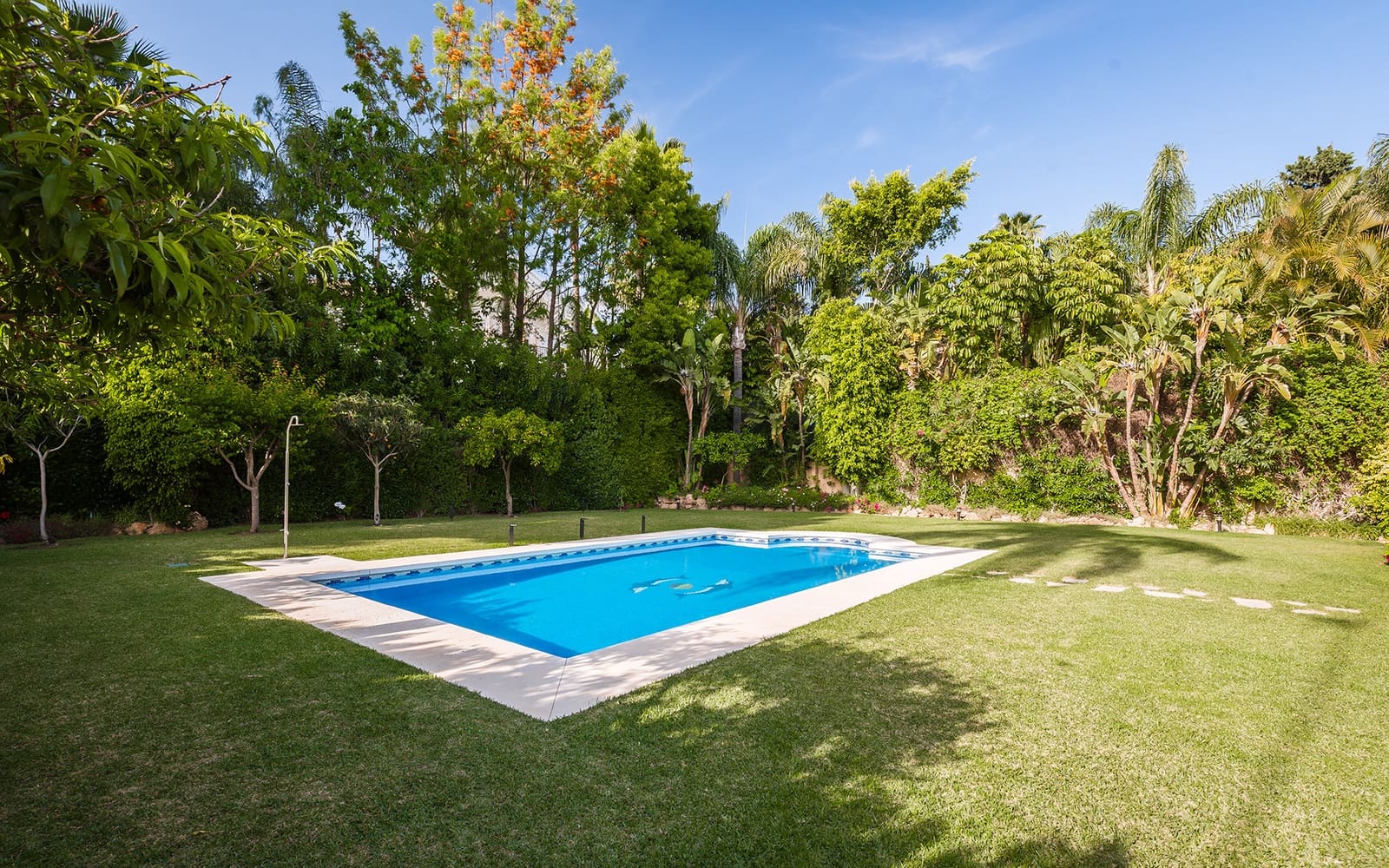 5 soveværelse Villa til salg i Marbella med swimmingpool garage - € 3.850.000 (Ref: 9859847)