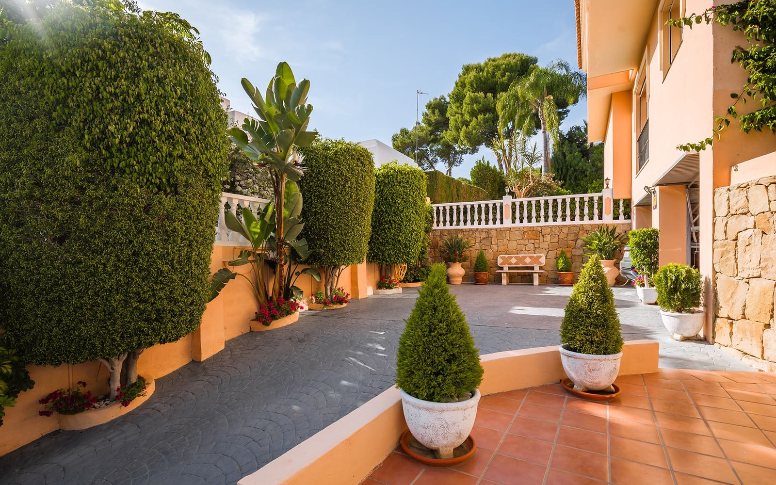 5 soveværelse Villa til salg i Marbella med swimmingpool garage - € 3.850.000 (Ref: 9859847)