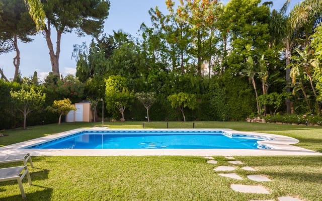5 Zimmer Villa zu verkaufen in Marbella mit Pool Garage - 3.850.000 € (Ref: 9859847)