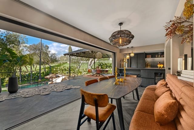 4 soverom Villa til salgs i Guadalmina Alta, Marbella med svømmebasseng garasje - € 3 695 000 (Ref: 9861755)