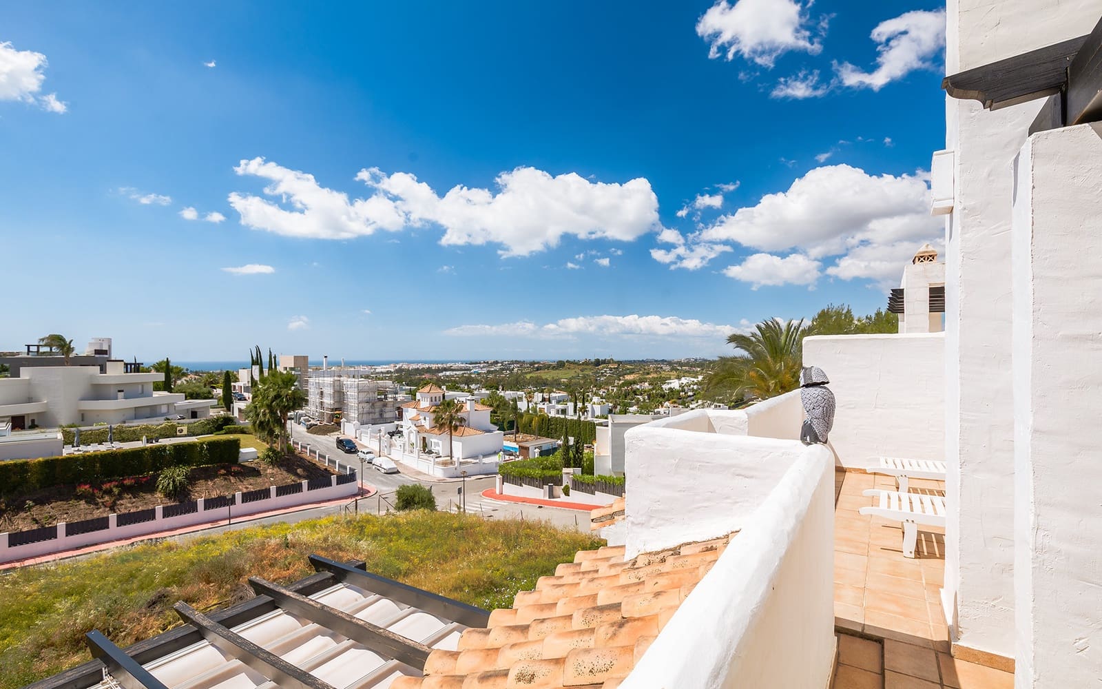 2 bedroom Penthouse for sale in Marbella with pool garage - € 1,250,000 (Ref: 9861756)