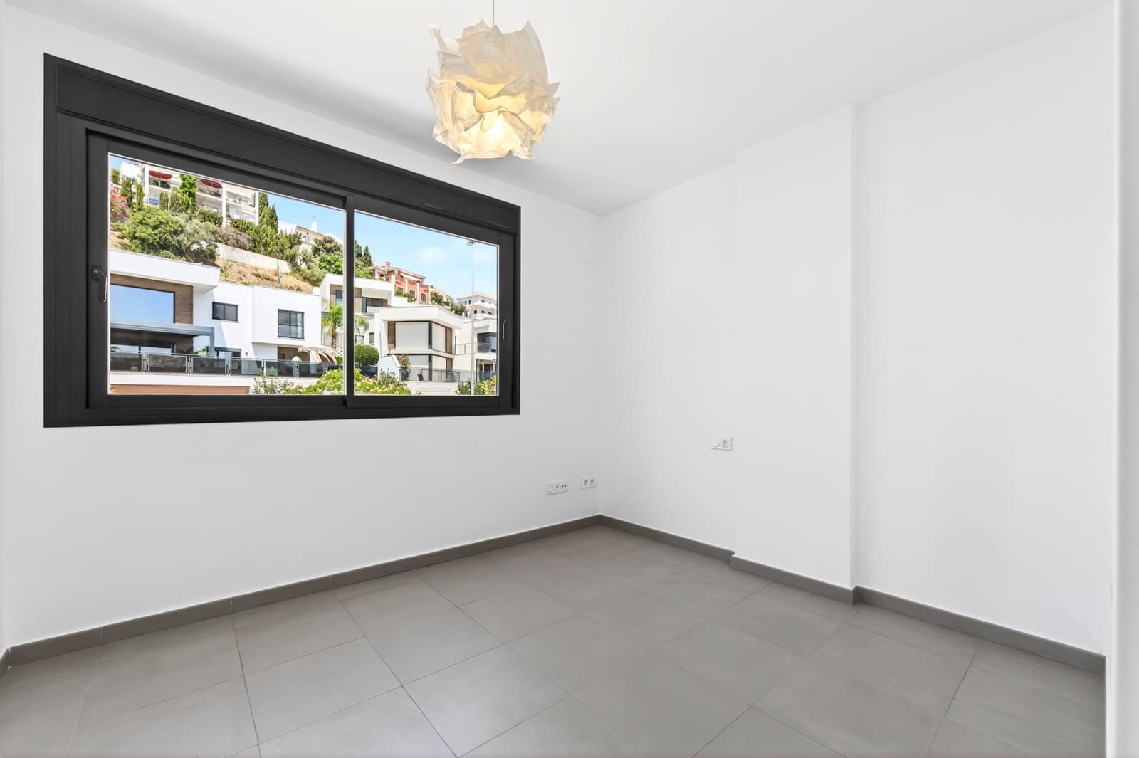 4 makuuhuone Paritalo myytävänä paikassa Malaga kaupunki mukana uima-altaan 
autotalli - 1 650 000 € (Ref: 9912807)