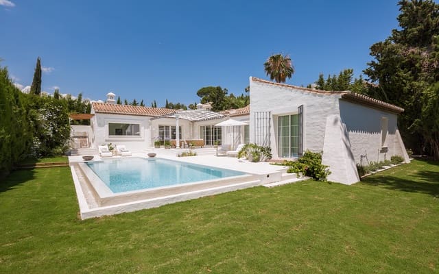 3 Zimmer Villa zu verkaufen in Guadalmina Alta, Marbella mit Pool Garage - 2.750.000 € (Ref: 9915490)