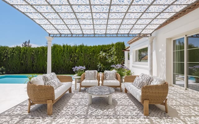 3 Zimmer Villa zu verkaufen in Guadalmina Alta, Marbella mit Pool Garage - 2.750.000 € (Ref: 9915490)