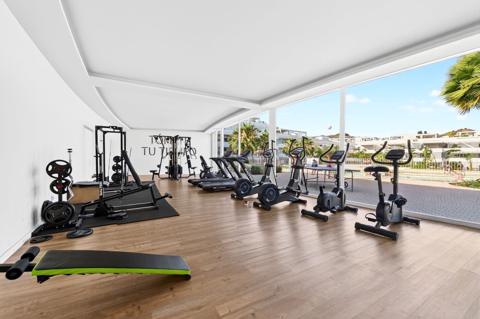 3 soverom Leilighet til salgs i Malaga by med svømmebasseng garasje - € 825 000 (Ref: 9920109)