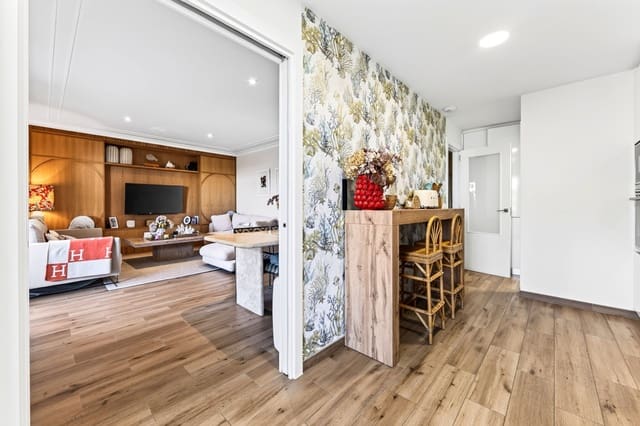 3 soverom Leilighet til salgs i El Limonar, Málaga by med svømmebasseng garasje - € 825 000 (Ref: 9920109)