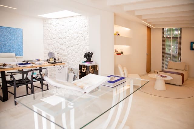 6 soveværelse Kontor til salg i Nueva Andalucia, Marbella - € 1.795.000 (Ref: 9927067)
