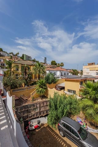 7 Zimmer Villa zu verkaufen in Este, Málaga Stadt mit Pool Garage - 1.840.000 € (Ref: 9929066)