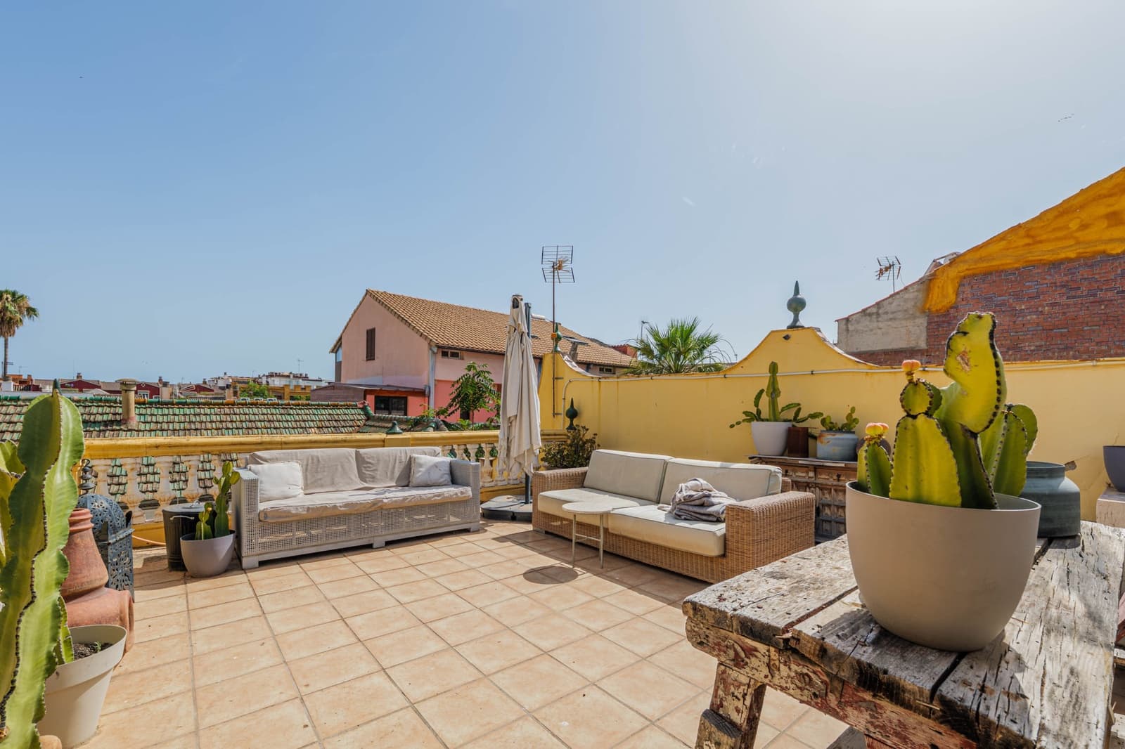 7 Zimmer Villa zu verkaufen in Malaga Stadt mit Pool Garage - 1.840.000 € (Ref: 9929066)