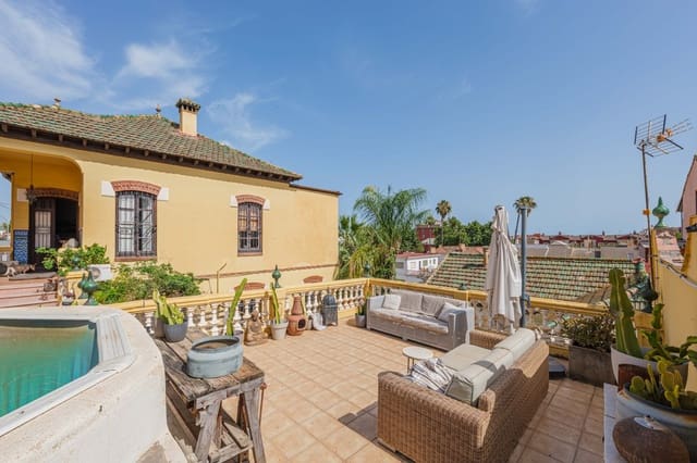 7 Zimmer Villa zu verkaufen in Este, Málaga Stadt mit Pool Garage - 1.840.000 € (Ref: 9929066)