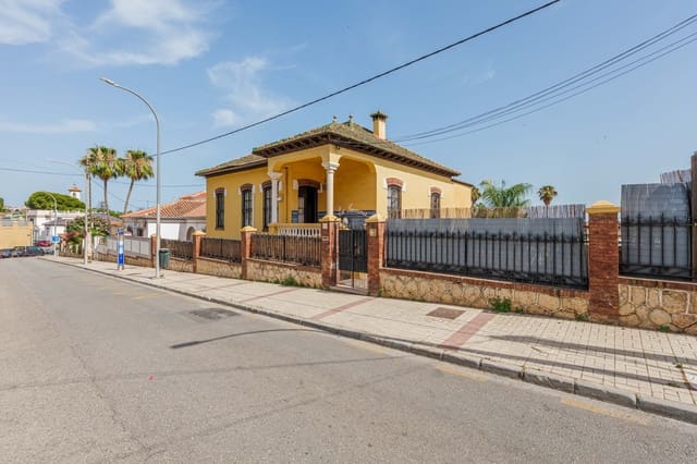 7 Zimmer Villa zu verkaufen in Este, Málaga Stadt mit Pool Garage - 1.840.000 € (Ref: 9929066)