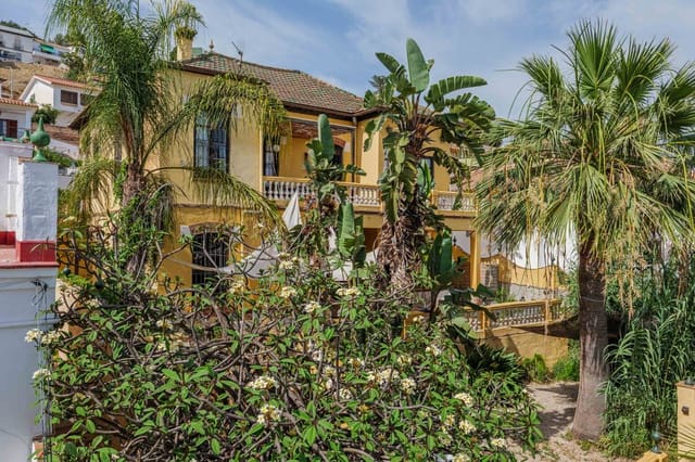 7 Zimmer Villa zu verkaufen in Este, Málaga Stadt mit Pool Garage - 1.840.000 € (Ref: 9929066)