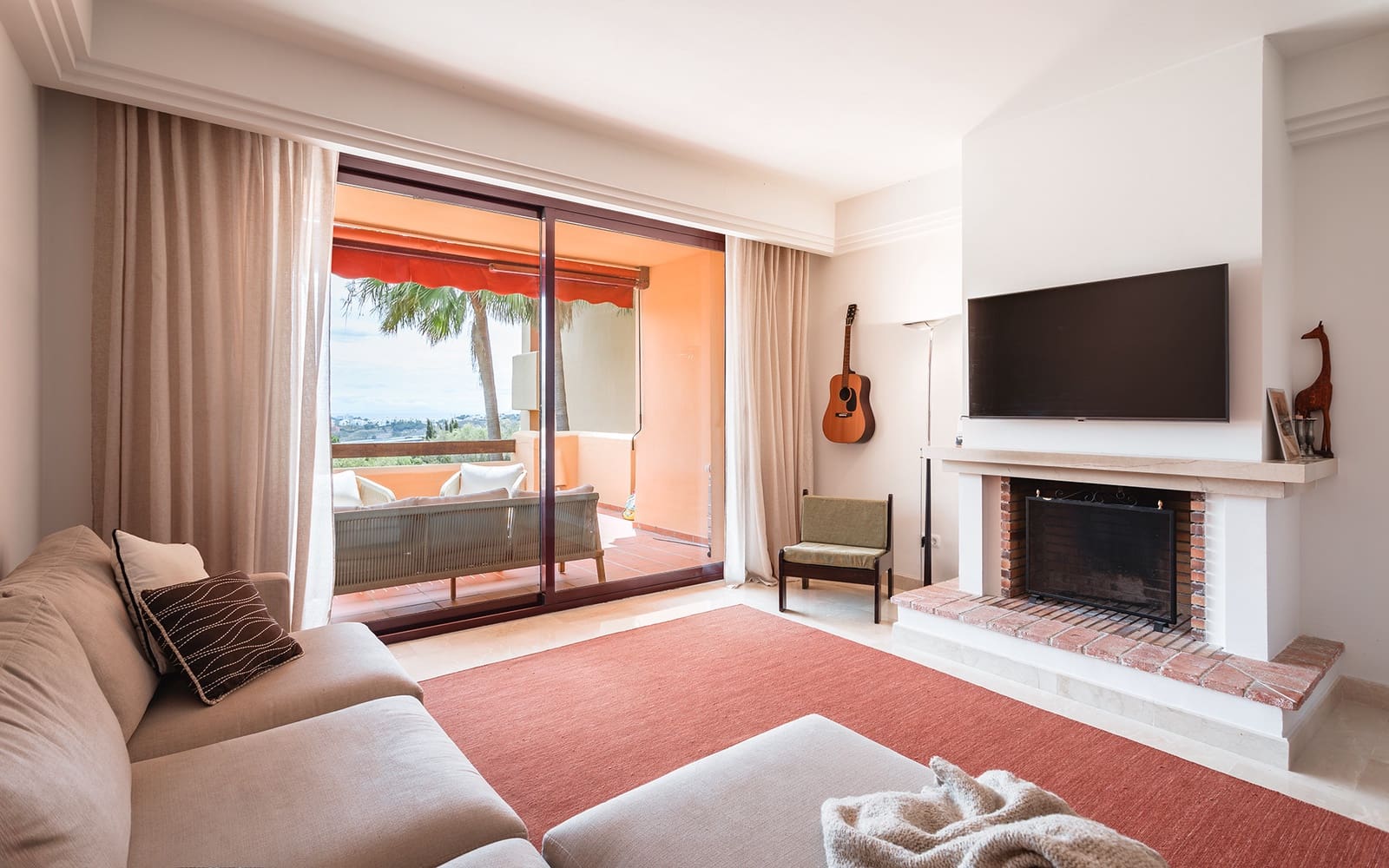 2 bedroom Apartment for sale in Benahavis with pool garage - € 525,000 (Ref: 9933763)