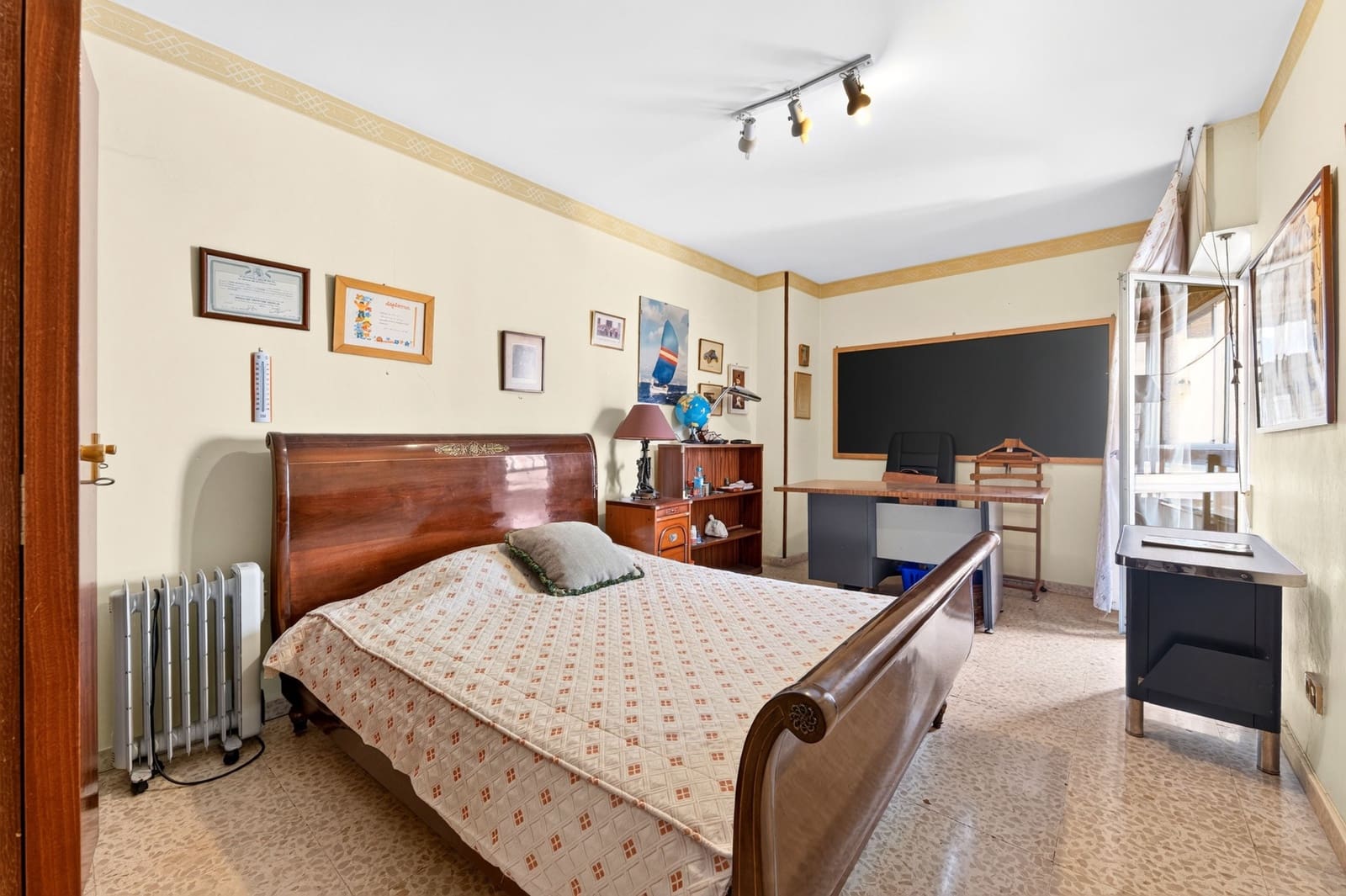 5 slaapkamer Appartement te koop in Malaga stad met garage - € 1.650.000 (Ref: 9936087)