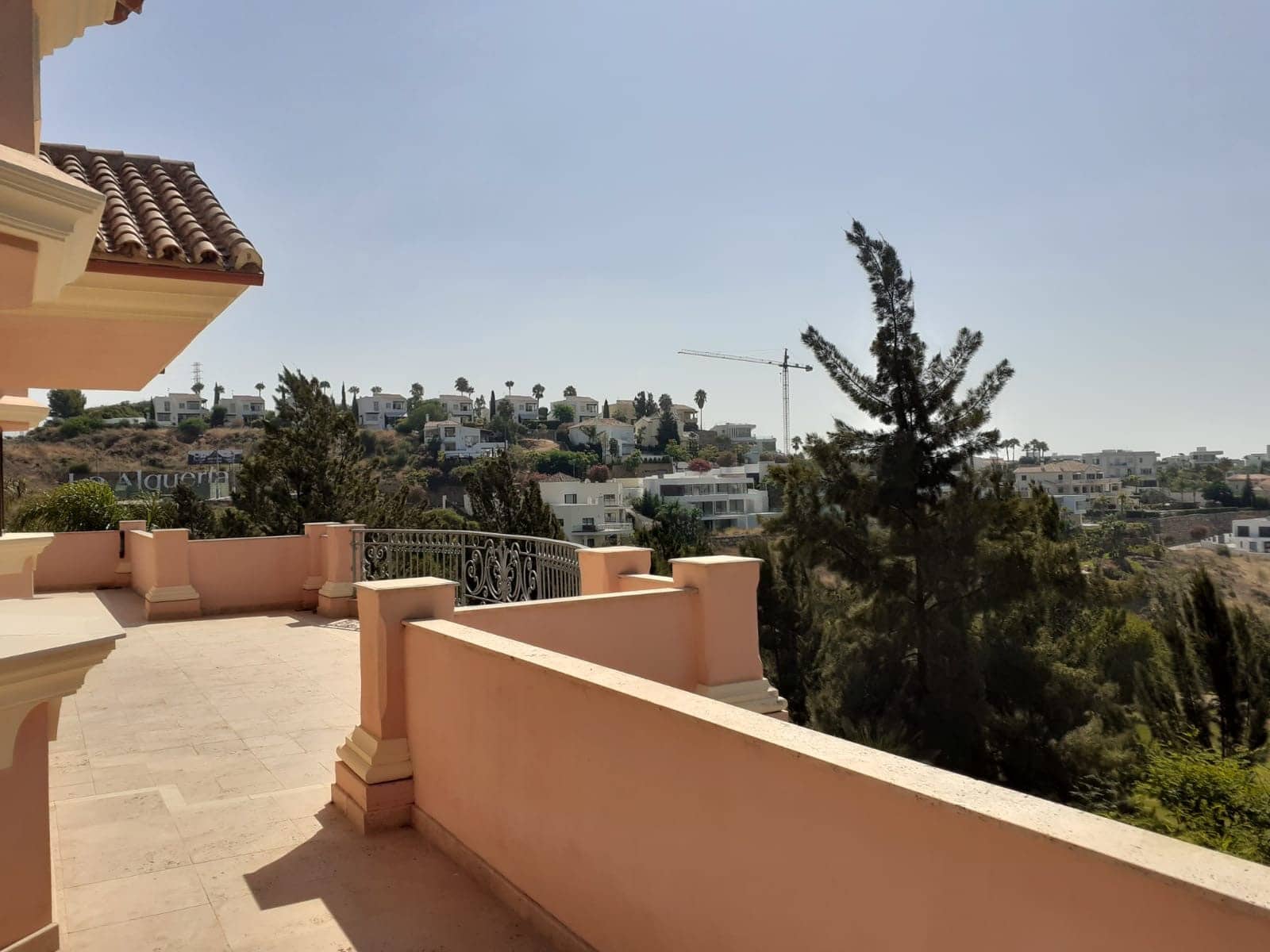 4 Zimmer Villa zu verkaufen in Benahavis mit Pool Garage - 3.900.000 € (Ref: 9949457)