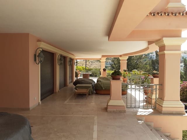 4 slaapkamer Villa te koop in Benahavís met zwembad garage - € 3.900.000 (Ref: 9949457)
