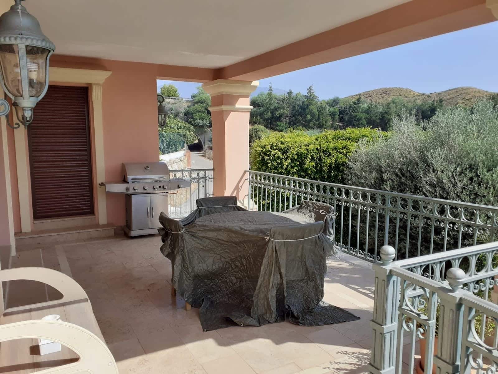 4 Zimmer Villa zu verkaufen in Benahavis mit Pool Garage - 3.900.000 € (Ref: 9949457)