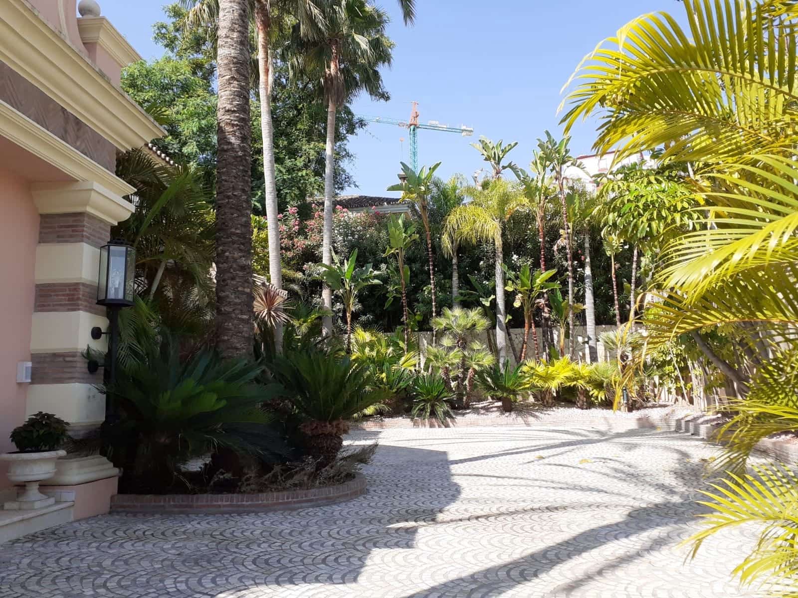 4 Zimmer Villa zu verkaufen in Benahavis mit Pool Garage - 3.900.000 € (Ref: 9949457)