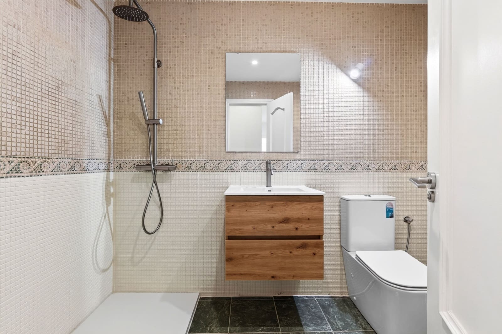 Apartamento de 2 habitaciones en Málaga ciudad en venta - 290.000 € (Ref: 9962372)
