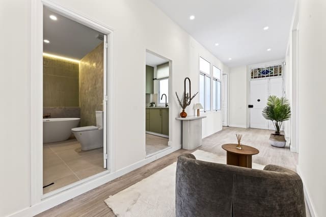4 soveværelse Lejlighed til salg i Centro Historico, Málaga by - € 1.250.000 (Ref: 9964991)