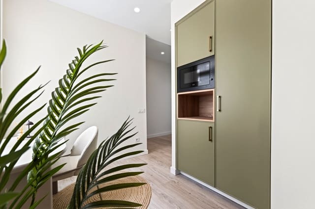 4 soveværelse Lejlighed til salg i Centro Historico, Málaga by - € 1.250.000 (Ref: 9964991)